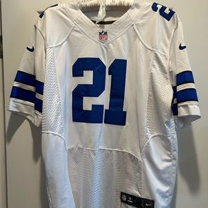 Zeke Elliott Jersey. One of the great running backs for the Dallas Cowboys.